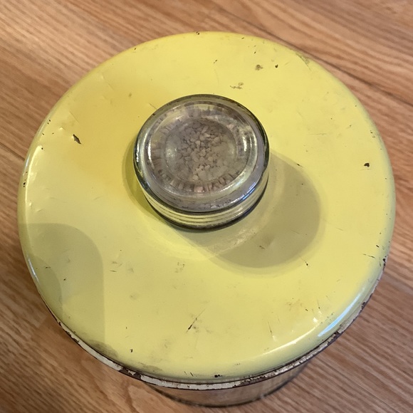 Vintage 1949 Krispy Kan - Picture 4 of 7